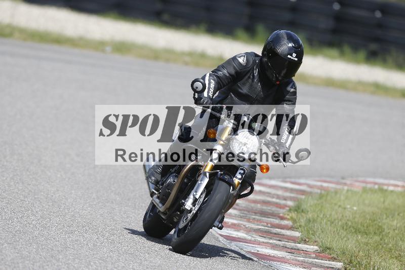 Archiv-2025/09 22.04.2025 Cornu Master School ADR/gruen-vert/23